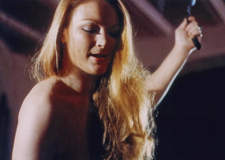 DBDFE901-D3F2-4E14-B137-4316D0CF5916