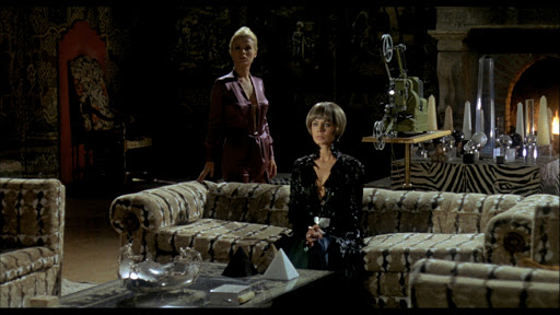 1E979013-B86D-4D83-93C7-E8B721A36A3E