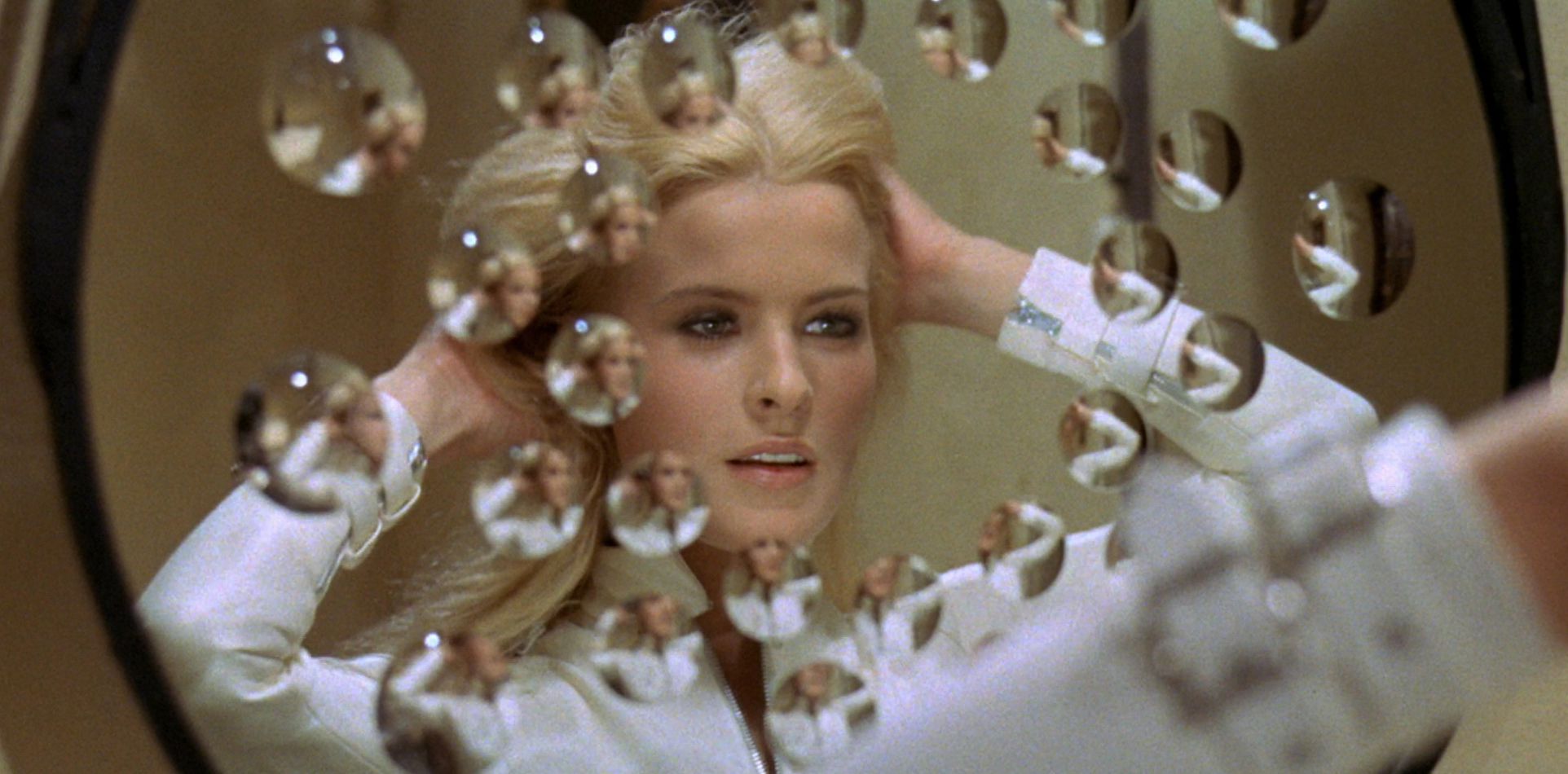 31757573-E610-4673-B6D0-86A3FEDD0671